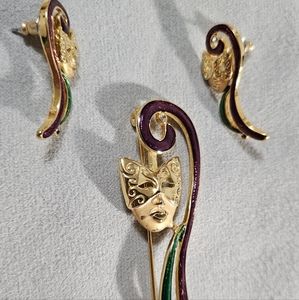 Mardi Gras pin N earrings